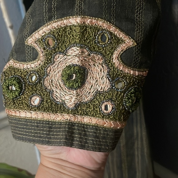 Handmade Sari Tunic Kurta Embroidered Black and Gold Dress LARP Ren Fair 10 - Picture 4 of 7